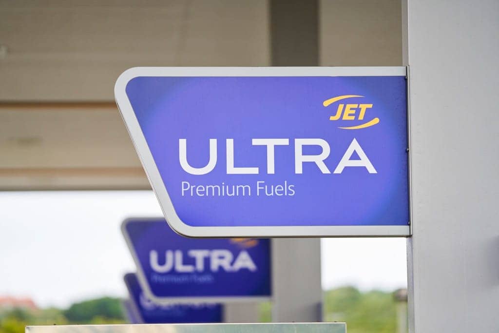 JET Ultra premium fuel sign